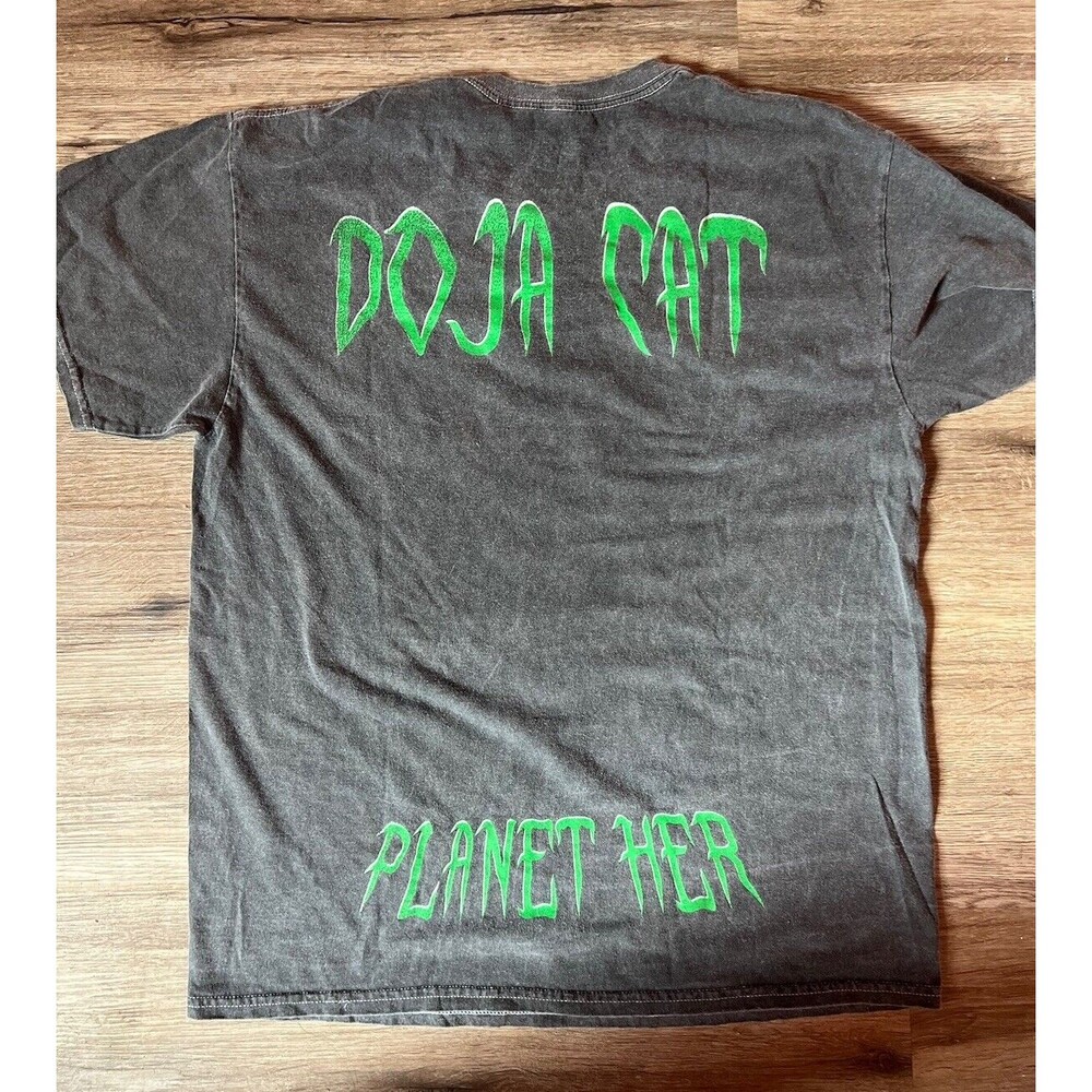 Doja Cat Planet Her Graphic T-shirt Women Medium Grey Short Sleeve Music